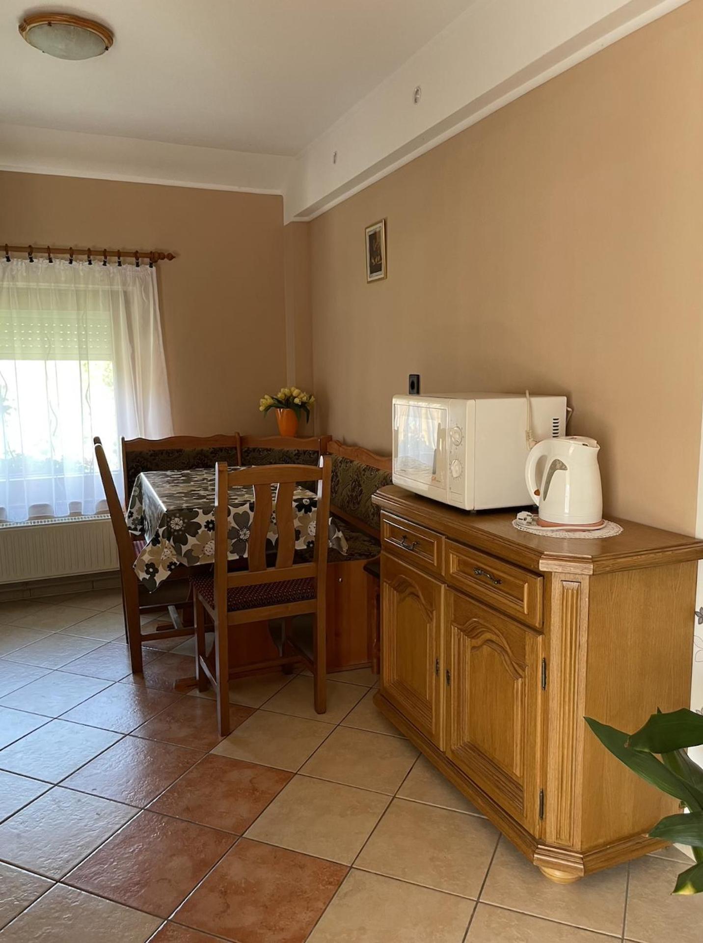 Rozmann Family Panzio & Apartmanhaz Sárvár Екстериор снимка